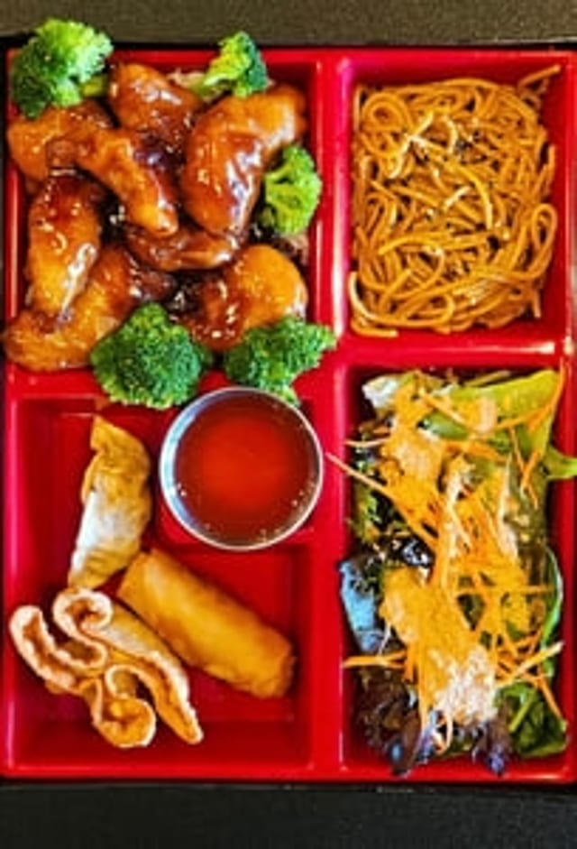 General Tso's Chicken Bento Box.